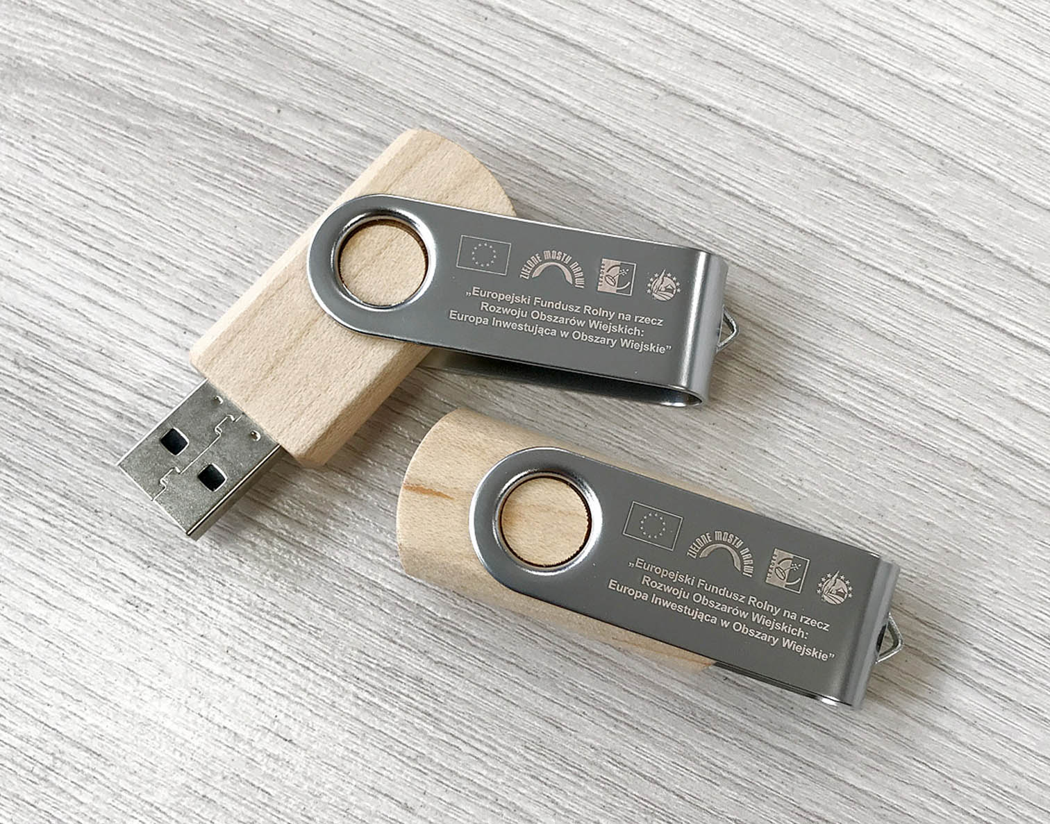 Pendrive reklamowy z nadrukiem. Jak wykorzystać w promocji?